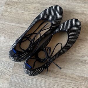 Rothy’s The Square Wrap in Noir women’s 10.5